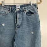 BDG  Distressed Jeans. Size W29 Photo 4