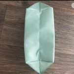 Clinique  Green Satin Makeup Cosmetic Bag Pink Diamond Graphic Zip Retro Look. Photo 5