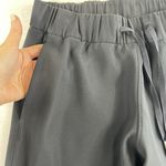 Lululemon  Sz 6 On The Fly Straight Leg Crop Pants 23" Pockets Black W6AVMS Woven Photo 5