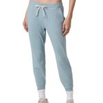 Vuori Performance Jogger Women's Smoke Blue Heather Medium Long Photo 1