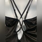 Gillian and O’ Malley Women’s Deep V Photo 5