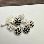 Vintage Hollycraft Berries Berry Branch White Enamel Black Rhinestone Brooch Pin Photo 0