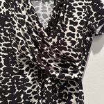DKNY ‎ Animal Print Black and Cream Ruched Short Sleeve Top Size Small Photo 3