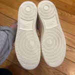 Nike  Women's Ebernon Low Size 7.5 Sneakers in Dusty Pink. Photo 6