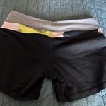 Lululemon Lulu bike shorts size 6 Photo 1
