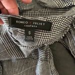 Romeo + Juliet Couture Romeo & Juliet blouse Photo 4