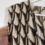 Dress Barn Womens  Brown Tan Pleated Sleeveless V-Neck Blouse Size Large EUC #4721 Photo 5