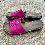 Naturalizer  Callman slip on sandal in magenta size 8 Photo 1