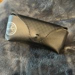 Ray-Ban Wayfarer Polarized Sunglasses Photo 2