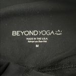 Beyond Yoga  6" Biker Short Black Size Medium Photo 2