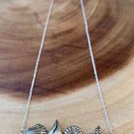 NWT Silver Seashell Bar Necklace Photo 1