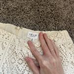 Le lis  Ivory Lace Trousers Photo 5