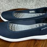 Crocs slip on women’s size 6 Photo 2