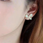 Romantic Gradient Butterfly With Pearls Earrings Gold Photo 6