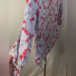 Floral Striped Women's Top size medium White Photo 2