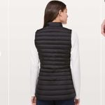 Lululemon Pack It Down Again Vest in Black Size 6 Photo 2