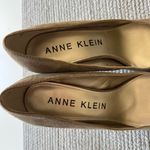 Anne Klein  Tonia Taupe Suede Leather High Heels Pumps Dress Shoes Sz 10 Photo 6