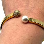 NEW REAL SIMPLE fashion gold bracelet with a pearl and mesh ball at each end Photo 8