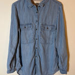 Pilcro Anthropologie  Chambray Shirt Size‎ Small Denim Blue Button Down Photo 0