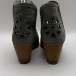 Musse & Cloud Musse &‎ Cloud Athena Leather Gray Laser Cutout Ankle Booties Size 7 Photo 2