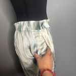 H&M Cream Patterned Satin Short Photo 2