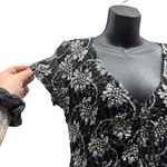 Alfani  Y2K Floral Black & White Lace Ruffle Lettuce Hem V-Neck Top Photo 2