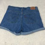 Levi's  Women's Mid Length Shorts Sz 31 Photo 2