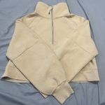 Lululemon  Scuba Photo 0