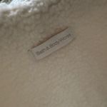 Bath & Body Works RARE  White Sherpa Purse🫧 Photo 3