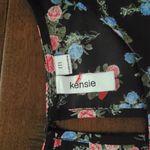 Kensie  long sleeve flowery top size medium women's,  super cute ruffles … Photo 4