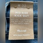 Madewell NWT   Kick Out Mid Rise Blue Jeans Ankle Length Size 32 Photo 3