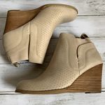 NWT DV by Dolce Vita Gerdy Wedge Ankle Bootie in Beige Tan Size 8 Photo 4