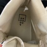 ShuShop White and Cream High Photo 7