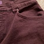 Gloria Vanderbilt brown jean capris Size 8 Photo 3