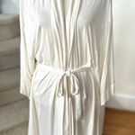 Soma  L/XL White Lace Insert Knee Length Long Sleeve Tie Waist Robe Photo 0