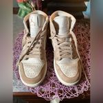 Nike Jordan Air Jordan 1 Mid SE "Legend Light Brown" sneakers women’s 7 Photo 10