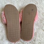 Fuzzy Pink Slippers NWOT Size 7 Photo 4