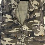 Love Tree 265.  Green Camo Zip-Up Jacket | Size Large | Casual Lightweight Hoodie Photo 3