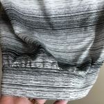 Athleta  stride crunch and punch tank size small Photo 6