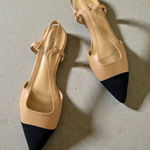 C PARAVALO Beige Black Captoe Slingback Flats Size 40 / US 10 Photo 0