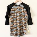 LuLaRoe NWT  Randy Disney Tee in Mini Mouse Print Black Gray Orange - Size XS Photo 0