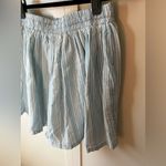 BCBGeneration  NWOT Variegated Striped Blue & White‎ High Waisted Shorts Size L Photo 9