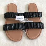 Old Navy New  ruched two traps flat sandals, women size 7 Photo 0