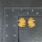 Monet Vintage  Signed Gold-tone Wheat Spray Rope Feather Clip On Earrings Photo 7