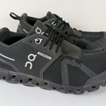 On Cloud Waterproof Running Shoes in Black Size 6 Photo 0