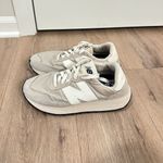 New Balance  237 Athletic Sneaker in Moonbeam Size US 8.5 Photo 5