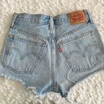 Levi’s 501 Shorts Photo 0