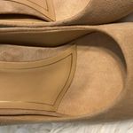 Vionic  Elegant Tan Women's Block Heel Shoes size 7 excellent condition Photo 5