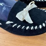 Banana Republic  Suede Moccasin Shoes Cream Bow Black 7 Flats Photo 7