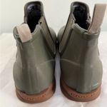 NWOB Sweetpea II Women’s Chelsea Dark Green Ankle Rain Boots Size 6 Photo 2